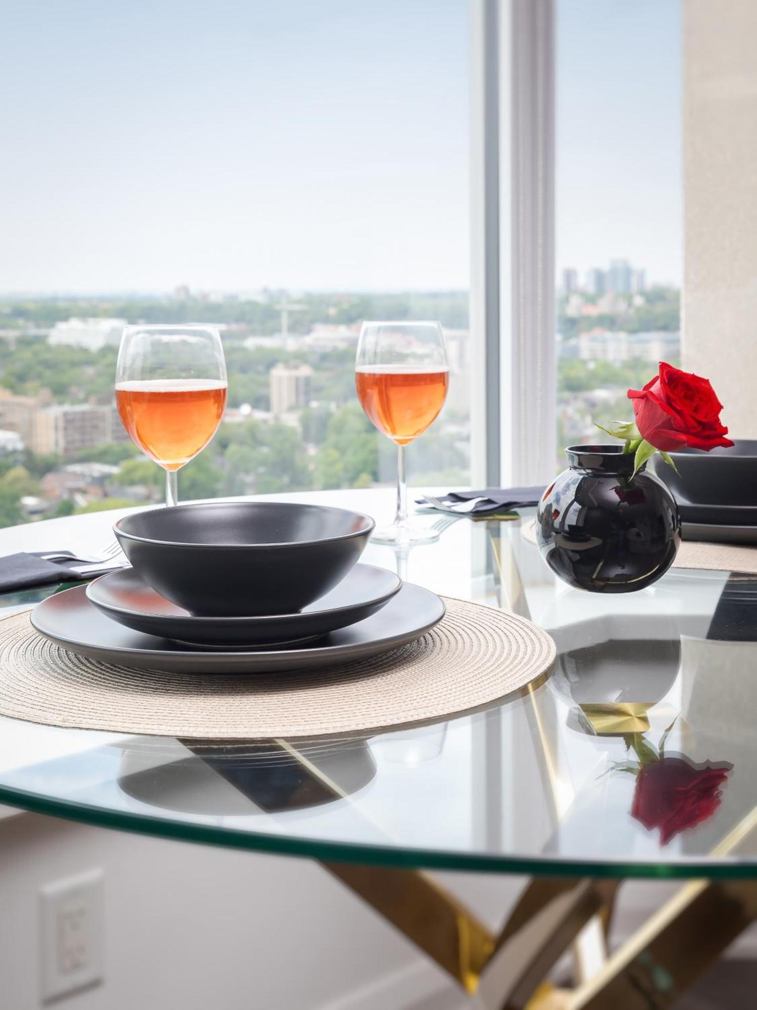 Luxury 2-Bedroom Apartment In Yorkville With The Best City View In Downtown Toronto Exterior foto